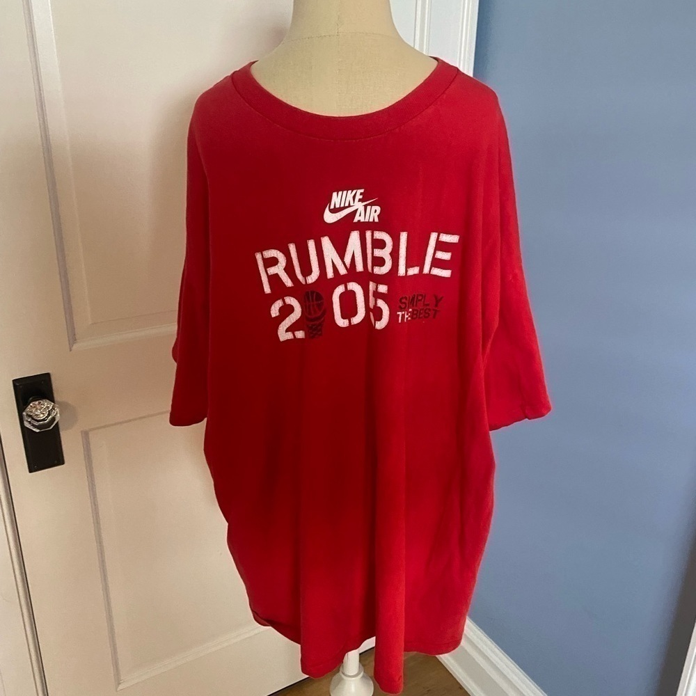 Vintage Nike Air Rumble in the Bronx 2005 T-Shirt - Picture 2 of 6